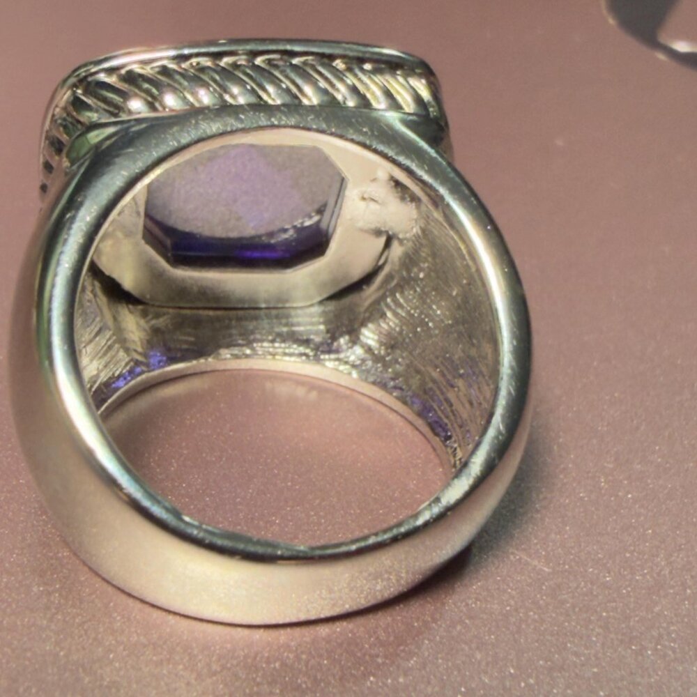 Purple Faceted Stone Silver Tone Ring CZ Halo Size 7 - Picture 4 of 6